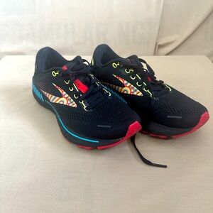 Women’s Brooks Adrenaline Size 7